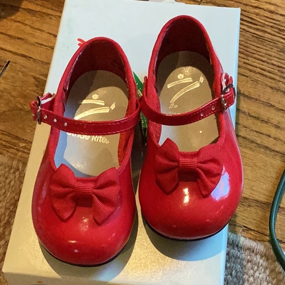 Vintage 1995 GIRL STRIDE RITE PATSY RED PATENT LEATHER BOW SHOES SZ. 3 Months - Picture 3 of 9